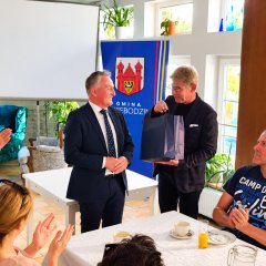 Bürgermeister Tomasz Piotr Olesiak und Asgar Scharnke Bürgermeister Tomasz Piotr Olesiak und Asgar Scharnke